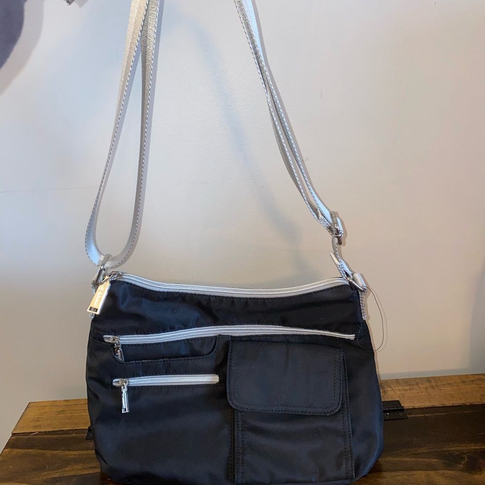 Easy Spirit Black Crossbody Purse Bag NEW